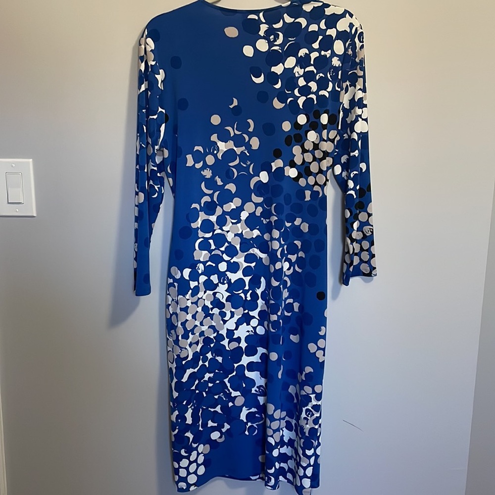 Anne Klein Blue and White Long Sleeve Wrap Dress - Picture 2 of 4